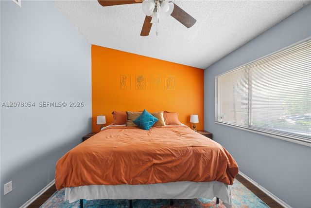 1293 Sussex Dr, North Lauderdale, FL 33068