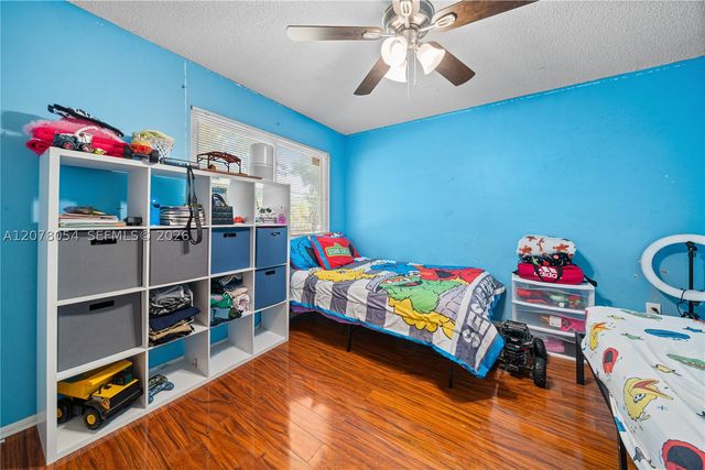 1293 Sussex Dr, North Lauderdale, FL 33068