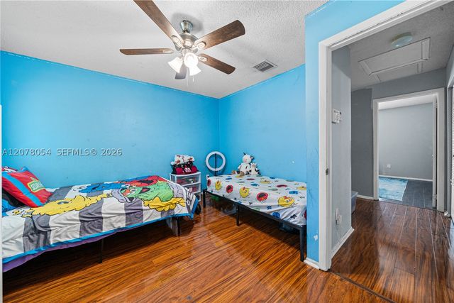 1293 Sussex Dr, North Lauderdale, FL 33068