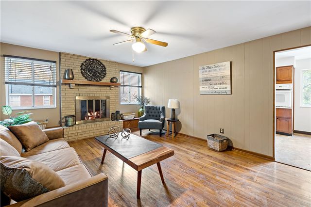 7716 WICK DR, Ross Twp, PA 15237