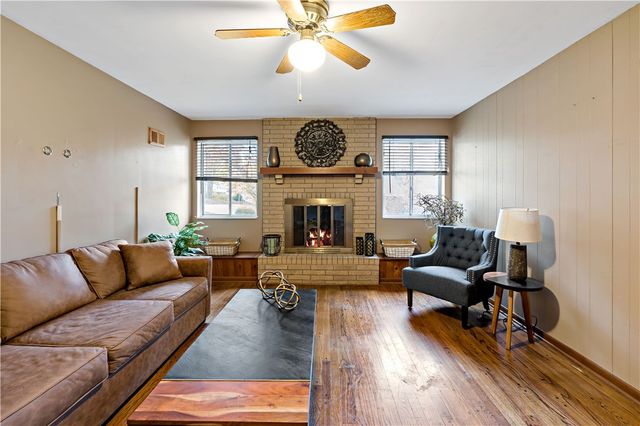 7716 WICK DR, Ross Twp, PA 15237