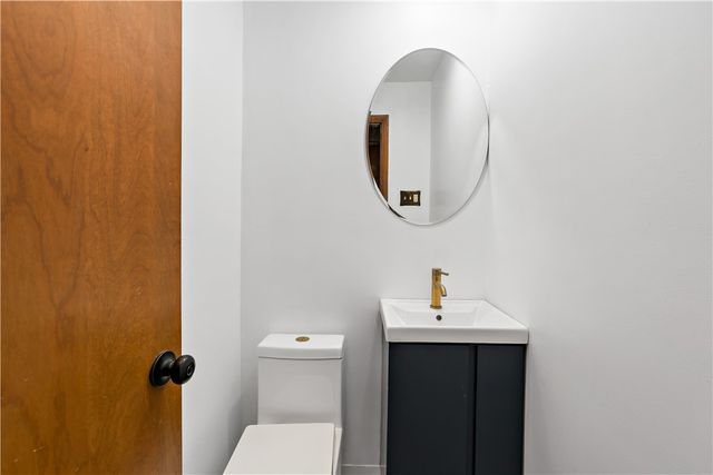 7716 WICK DR, Ross Twp, PA 15237