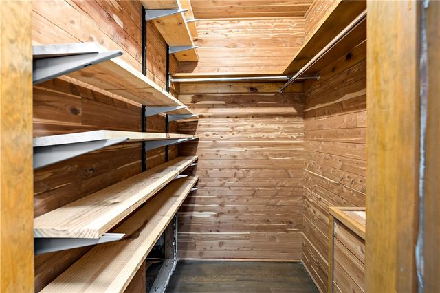 7716 WICK DR, Ross Twp, PA 15237