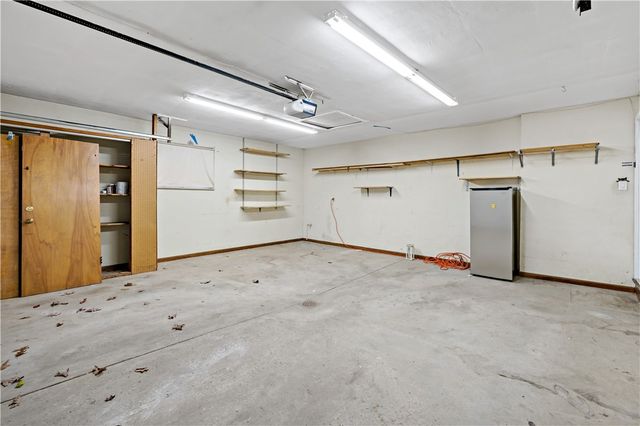 7716 WICK DR, Ross Twp, PA 15237