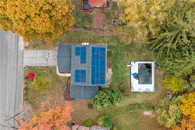 7716 WICK DR, Ross Twp, PA 15237