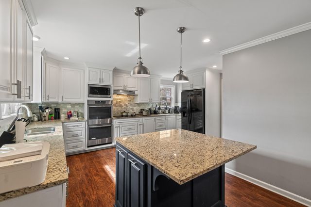 3008 Jamestown, Hattiesburg, MS 39402