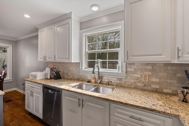 3008 Jamestown, Hattiesburg, MS 39402