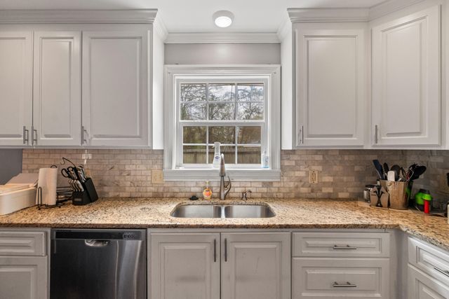 3008 Jamestown, Hattiesburg, MS 39402