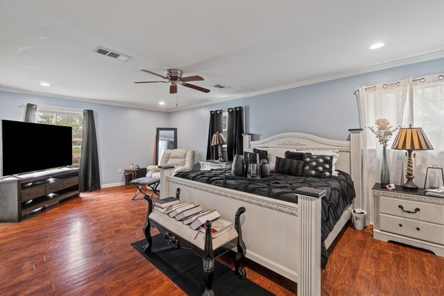 3008 Jamestown, Hattiesburg, MS 39402