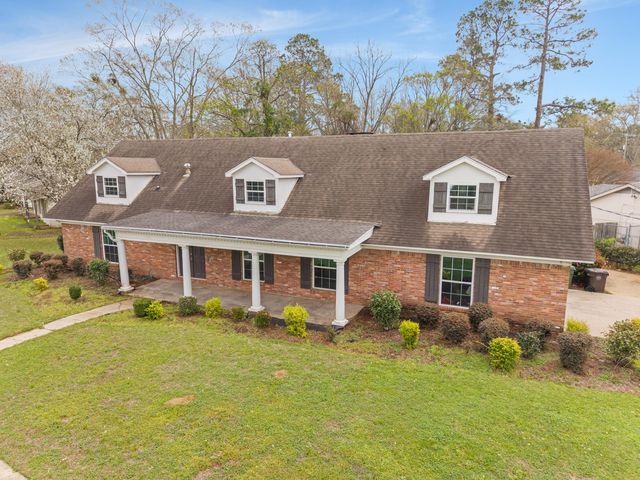 3008 Jamestown, Hattiesburg, MS 39402