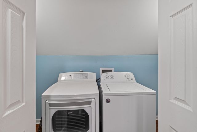 3008 Jamestown, Hattiesburg, MS 39402