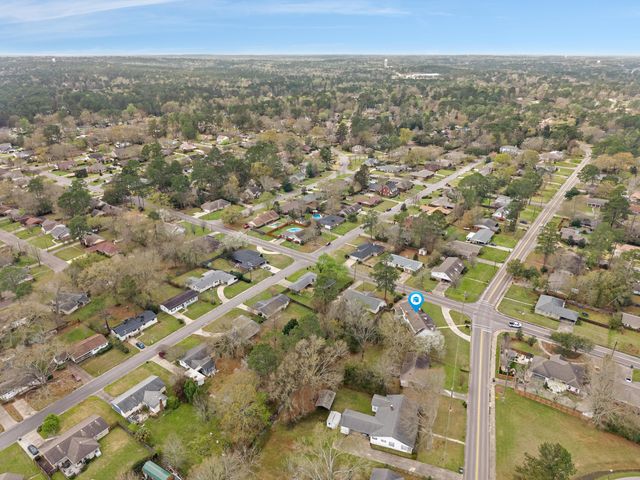 3008 Jamestown, Hattiesburg, MS 39402