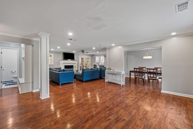 3008 Jamestown, Hattiesburg, MS 39402