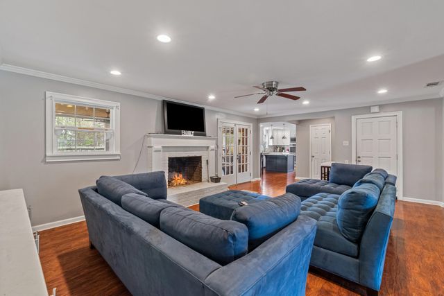 3008 Jamestown, Hattiesburg, MS 39402