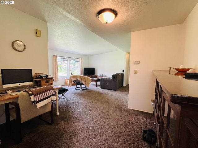 16063 DRIFTWOOD Ln 10, Brookings, OR 97415