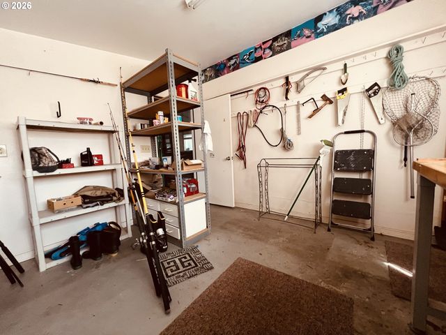 16063 DRIFTWOOD Ln 10, Brookings, OR 97415
