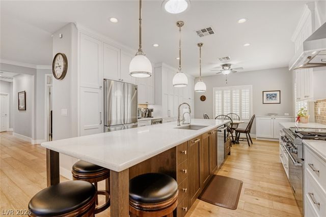 2744 Olivia Heights Avenue, Henderson, NV 89052
