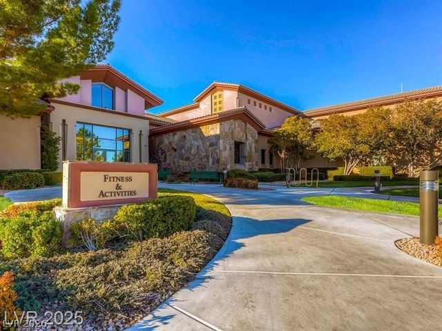 2744 Olivia Heights Avenue, Henderson, NV 89052
