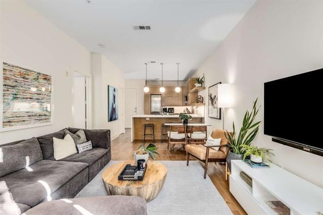 1055 Piedmont Avenue NE 207, Atlanta, GA 30309