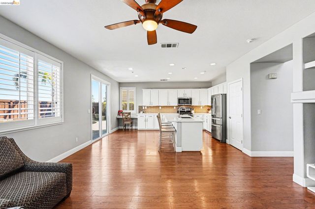 556 Douglas Drive, Brentwood, CA 94513