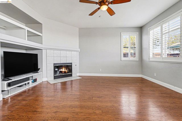 556 Douglas Drive, Brentwood, CA 94513