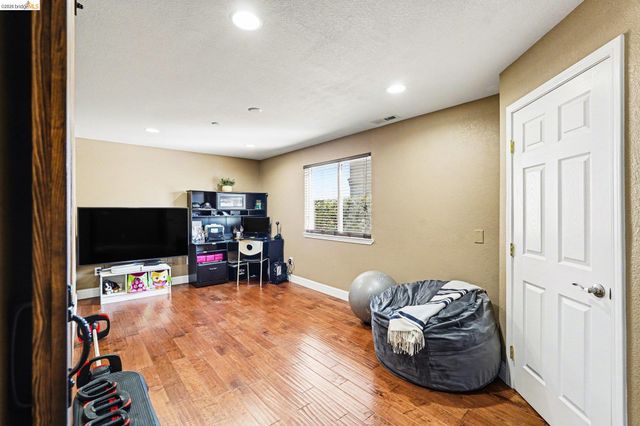 556 Douglas Drive, Brentwood, CA 94513