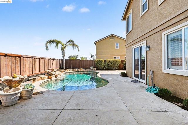 556 Douglas Drive, Brentwood, CA 94513