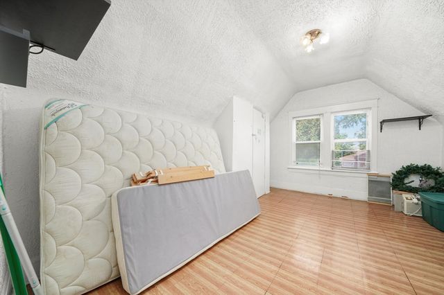 3927 W 56TH Street, Chicago, IL 60629