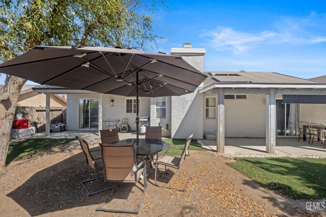 6008 Cliffwood Way, Bakersfield, CA 93306