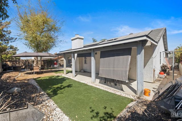 6008 Cliffwood Way, Bakersfield, CA 93306
