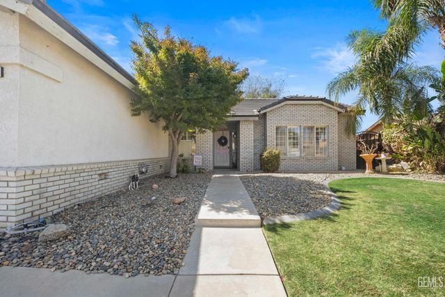 6008 Cliffwood Way, Bakersfield, CA 93306