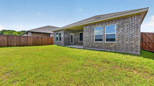 4607 Enclave Drive, Sanger, TX 76266