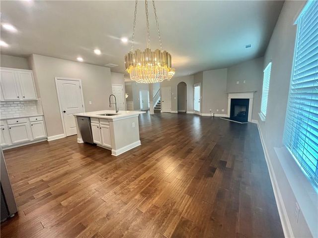 943 Ulster Court, Loganville, GA 30052
