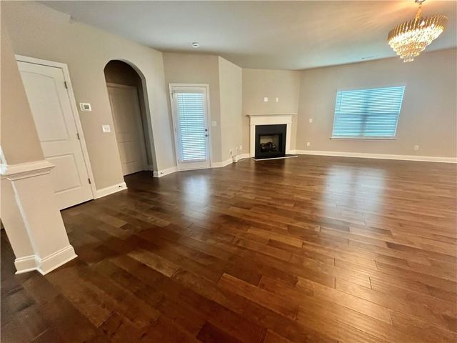 943 Ulster Court, Loganville, GA 30052