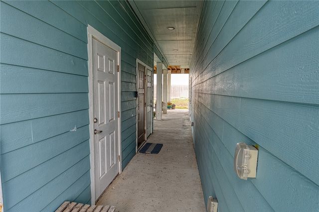 7565 Welkan Cove, Corpus Christi, TX 78373