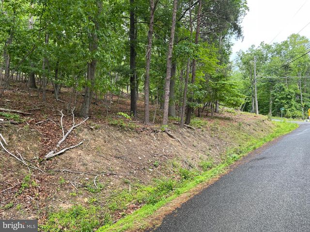 16207 SUMNEY DR, Haymarket, VA 20169