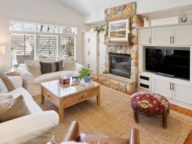 4216 Wilson Street, Minnetonka, MN 55345