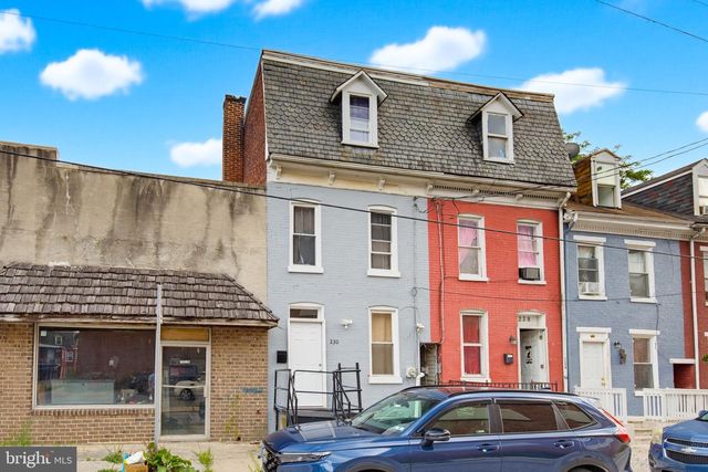 230 E POPLAR ST, York, PA 17403