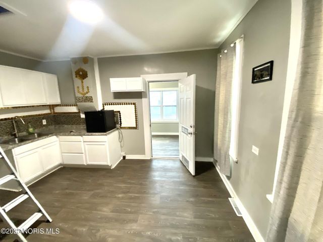 862 Butler Street, Toledo, OH 43605