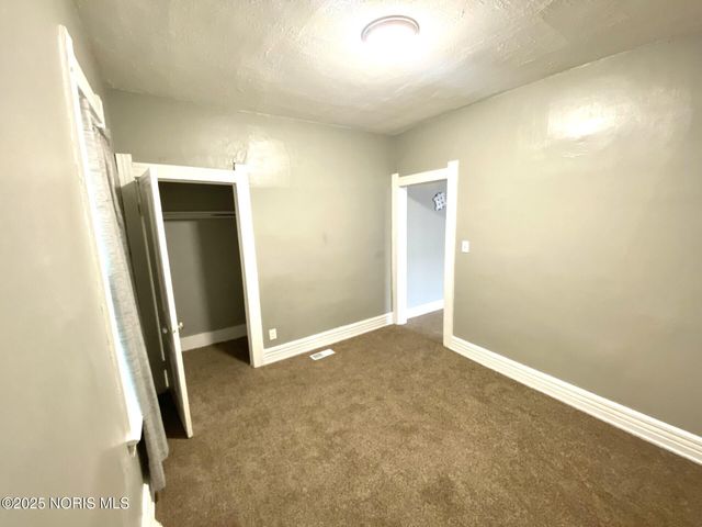 862 Butler Street, Toledo, OH 43605