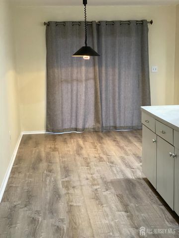 161 Evergreen Road 13A, Edison, NJ 08837