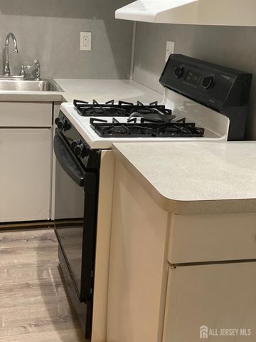 161 Evergreen Road 13A, Edison, NJ 08837