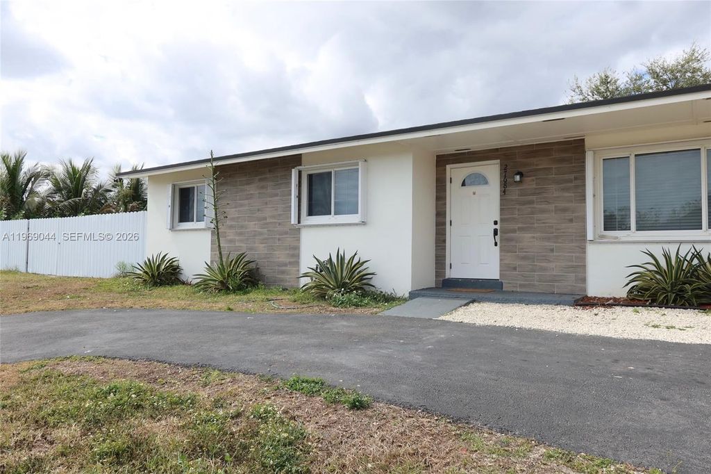 27684 SW 163rd Ct 0, Homestead, FL 33031
