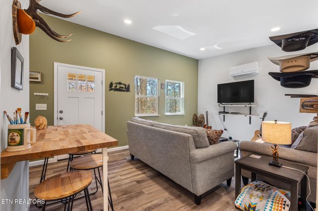 367 Cagle Road, Tellico Plains, TN 37385