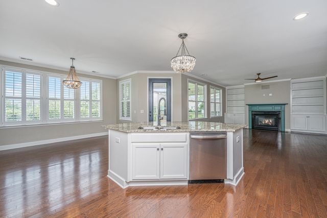1435 Masthead Drive, Mount Pleasant, SC 29466