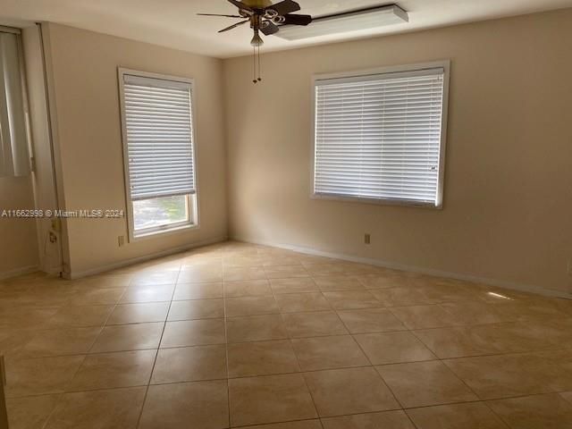 4450 S Jog Road, Greenacres, FL 33467
