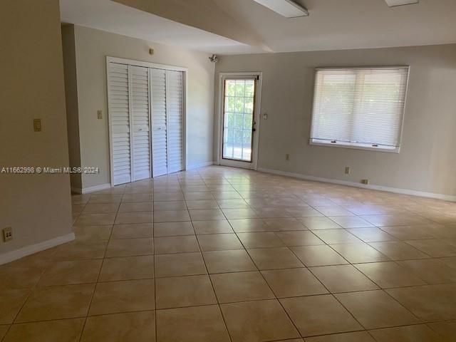 4450 S Jog Road, Greenacres, FL 33467