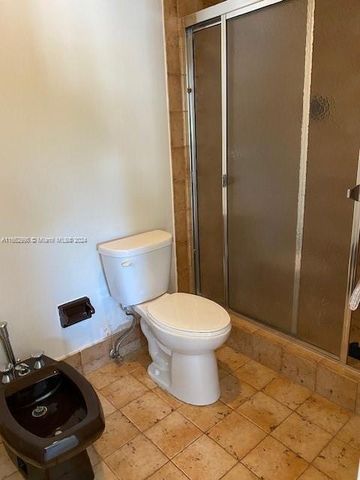 4450 S Jog Road, Greenacres, FL 33467