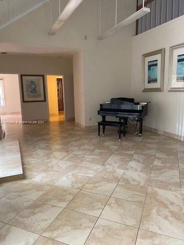 4450 S Jog Road, Greenacres, FL 33467