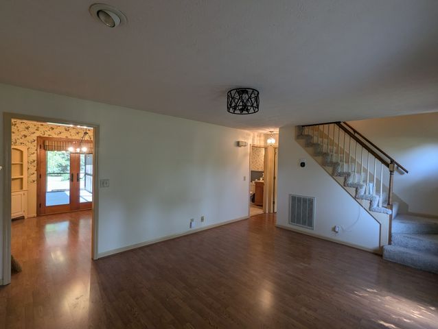 316 Southwinds Dr, Hermitage, TN 37076